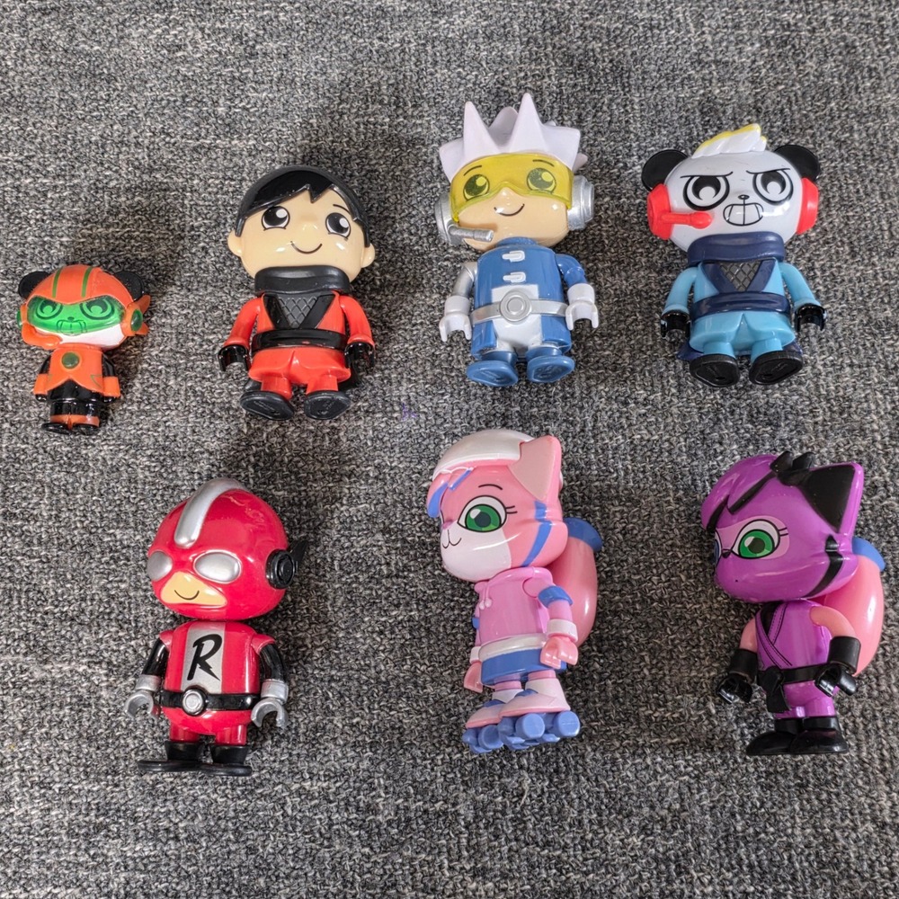 Ryans World Action Figure Lot of 7 Ryan Combo Panda Alpha Lexa Robot Toys
